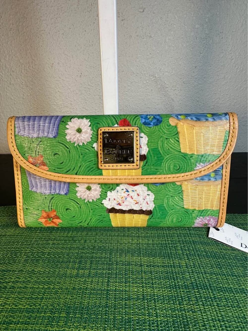 Dooney & Bourke Cupcake Continental Flap Clutch Wallet (Kelly Green) NWT RARE